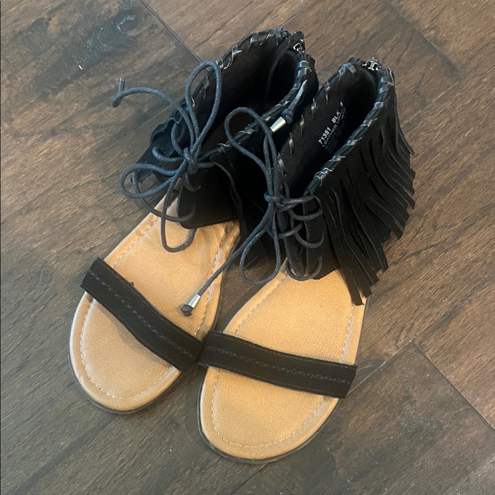 Minnetonka Boho Festival Black Suede Fringe Sandals 8 EUC